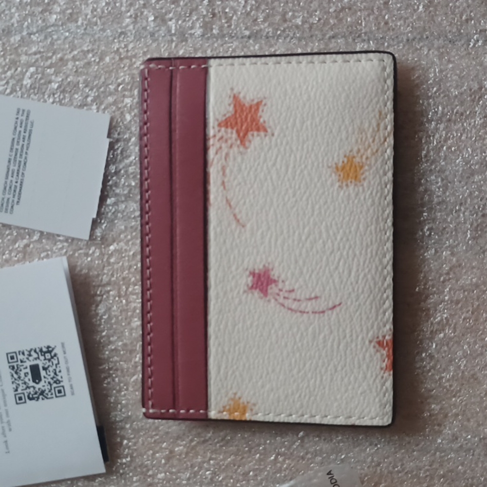 SOLD - NWT COACH Card Case With Shooting Star Print - Picture 4 of 6
